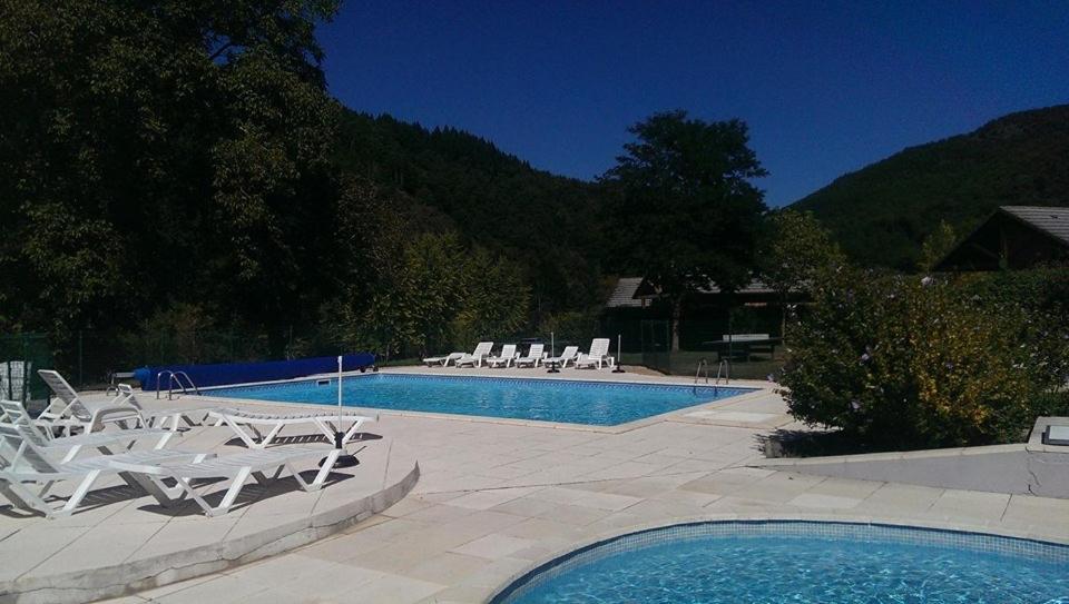 Saint-Geniez D'Olt - Residence Le Colombier المظهر الخارجي الصورة